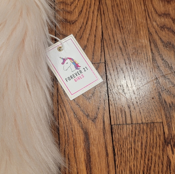 Forever 21 Girls Pink Faux Fur Vest with side pockets Sz 13/14 NWT - Picture 5 of 14